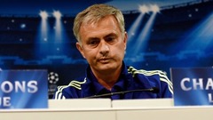 Mourinju divreiz atteicis PSG kluba trenera amata piedāvājumam