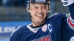 Mozjakins kļūst par pirmo hokejistu, kurš KHL nopelnījis 500 rezultativitātes punktus