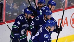 «Canucks» treneris: Ķēniņš ir spējīgs spēlēt NHL