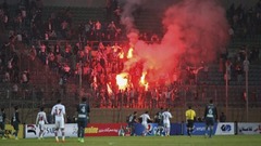 Sadursmēs starp policiju un futbola līdzjutējiem Ēģiptē 22 bojāgājušie