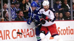 Ķēniņš pozitīvs «Canucks» zaudējumā NHL spēlē
