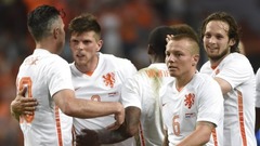Nīderlandes izlase Rīgā ieradīsies ar 23 futbolistiem