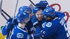 Ķēniņš izsaukts uz NHL komandu Vankūveras «Canucks»