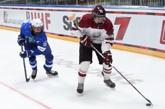 Latvijas U-18 izlase ar uzvaru sāk Rīgā notiekošo PČ hokejā