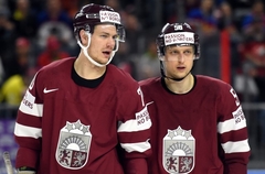 Latvijas hokejisti zaudē pirmo maču Slovākijā