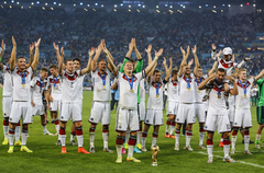 Lielā futbola svētki ir klāt! Vai Vācija aizstāvēs čempiones godu?