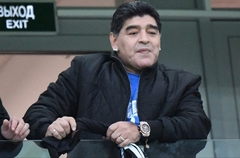 Maradona būtu gatavs vadīt Argentīnas izlasi par velti