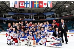 Российские хоккеистки вновь покорили Европу
