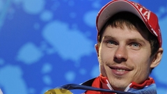 Лыжник Устюгов госпитализирован после падения во время тренировки