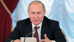 Путин поздравил российских саночников с золотом чемпионата мира в эстафете