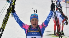 Биатлонистка Юрлова-Перхт завоевала серебро в масс-старте на ЧМ