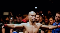 Лобов показал лицо после дебюта в кулачных боях