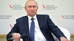 Путин поздравил российских рапиристок с победой на ЧМ