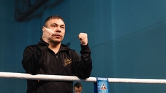 Цзю назвал сильные стороны российского боксера Ковалева