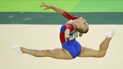 Гимнастка Мельникова взяла бронзу в многоборье на ЧМ