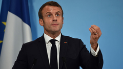 Президент Франции Макрон поздравил сборную с победой на Кубке Федерации