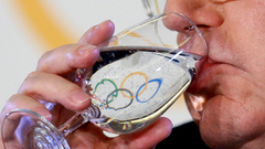 МОК поддержал решение WADA по российским спортсменам