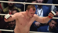 Шлеменко задушил экс-бойца UFC в Екатеринбурге
