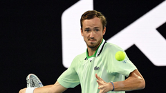 Теннисист Карацев прокомментировал критику Медведева в адрес болельщиков