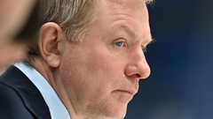 Стало известно о будущем главного тренера сборной России по хоккею