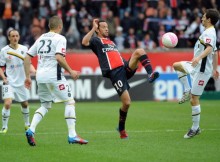 PSG ar 6:1 saplosa "Sochaux" un turpina mīt uz papēžiem "Montpellier"