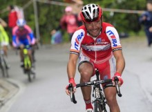 "Giro d'Italia" 16. posmā atrāvienā uzvar Isagirre