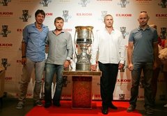 Знарок и Витолиньш привезли в Ригу Кубок Гагарина