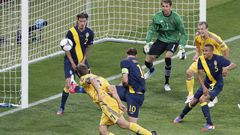 Дубль Шевченко принес Украине победу 
в первом матче домашнего Euro (ВИДЕО)