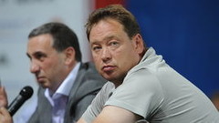 Леонид Слуцкий - главный тренер сборной России