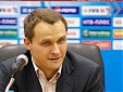 В российской премьер-лиге тренера увольняют... по телефону