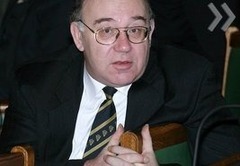 Скончался спортивный журналист Валерий Карпушкин
