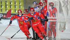 Россия вышла в финал чемпионата мира по хоккею с мячом