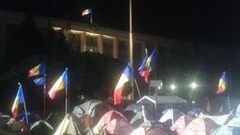 Неспокойный Кишинев
перед матчем с Россией Неспокойный Кишинев
перед матчем с Россией